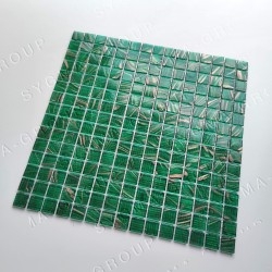 Azulejo de vidrio verde y mosaico para baño y ducha modelo PLAZA EMERAUDE