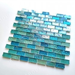 Piastrella da rivestimento in mosaico di vetro cangiante modello VLADI BLEU