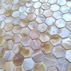 Carrelage mosaique hexagon en nacre naturel pour mur ou sol modele SAORI
