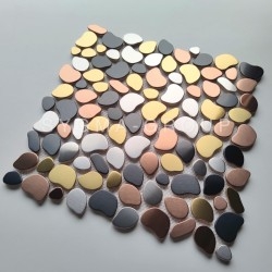 Pavimento in mosaico di piastrelle per bagno e doccia in ciottoli di metallo ORHI