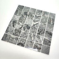 Carrelage sol cuisine Mogg en mosaïque de marbre design et durable