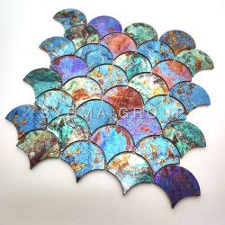 Plaques de mosaïque aluminium Rubbens pour salle de bain design et décoration murale moderne.