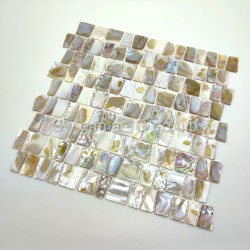 Vista generale posa Piastrelle bagno mosaico Leandre Naturale. Rivestimento murale di prestigio.