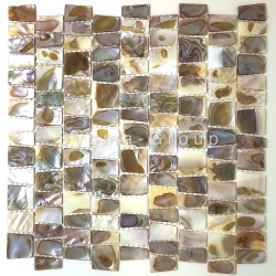 Carrelage salle de bain résistant à l'humidité. Mosaïque en Nacre naturelle Leandre.