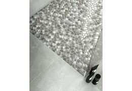 Les avantages de la mosaïque dans une douche à l’italienne